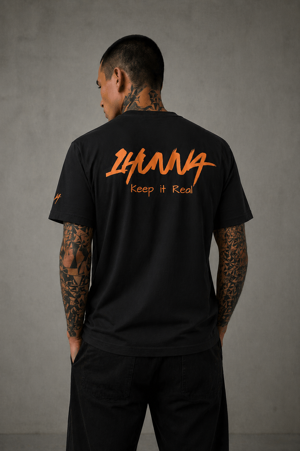 Signatures 008 T-Shirt – Black | 1HUNNA